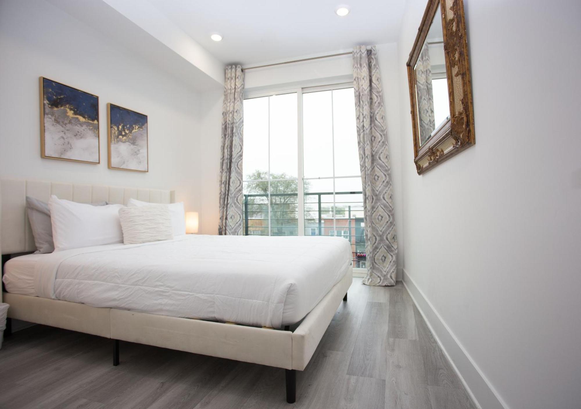 It'S A Corner Unit With Cool City Skyline Views! Washington Exteriér fotografie