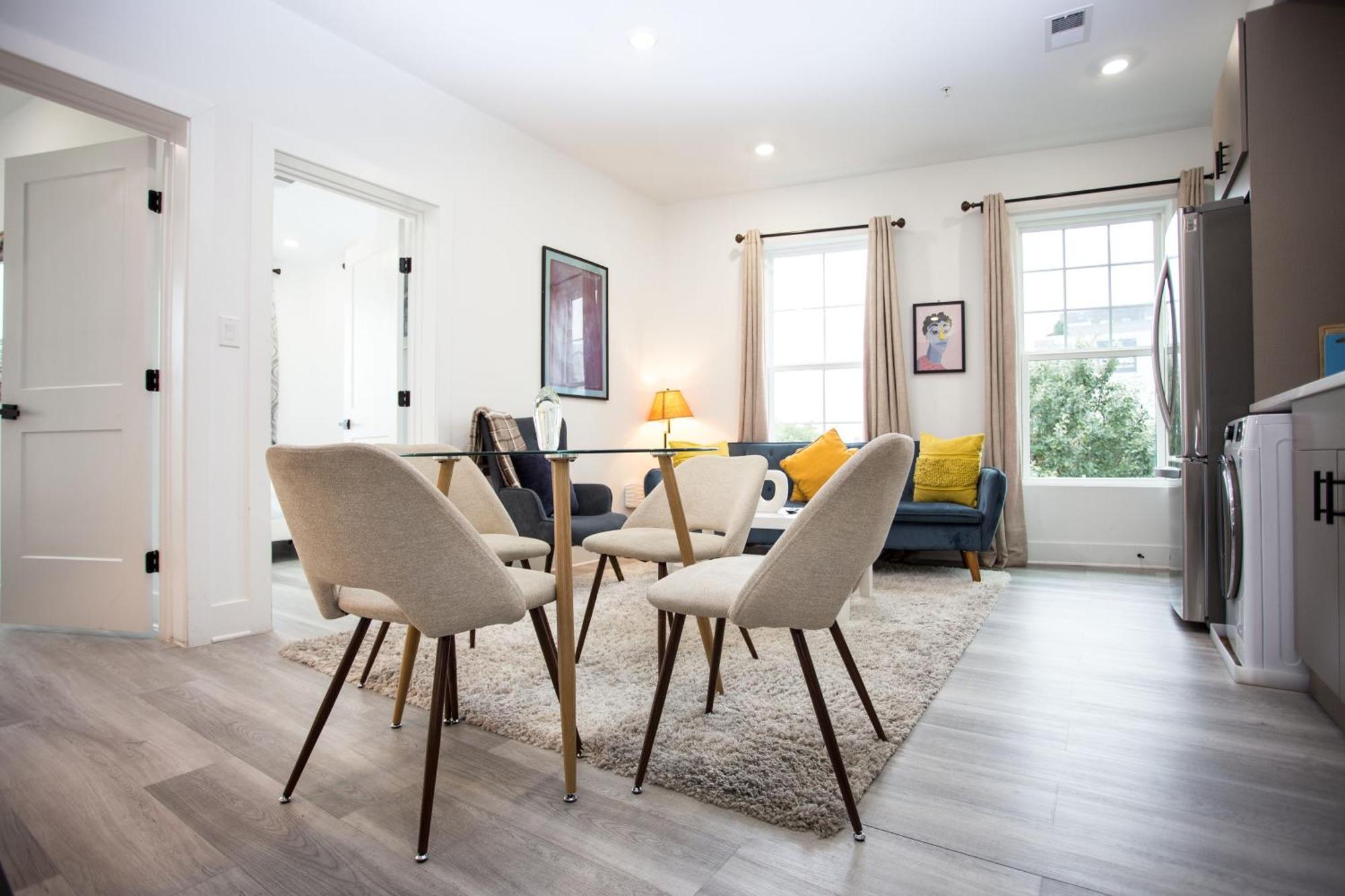 It'S A Corner Unit With Cool City Skyline Views! Washington Exteriér fotografie